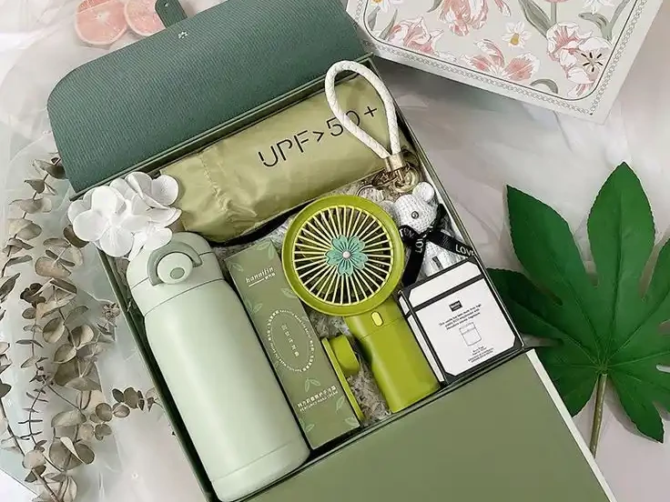 Set quà 20/10 dành cho nhân viên nữ