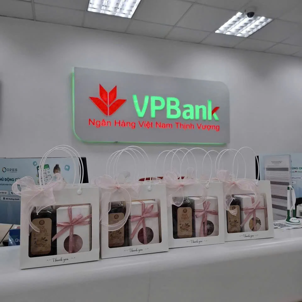 Quà 20/10 x VP BANK